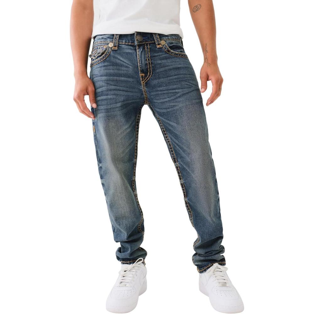 imageTrue Religion Mens Rocco Super T 12quot Flap with 32quot InseamQueens Dark Wash