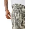 True Religion Men’s Jacquard Bobby Sn Big T Hs 1/2″ 32 Inseam(White Camo)