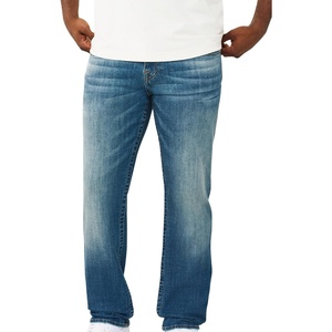 True Religion Men’s Ricky Super T Stitch Straight Jean – Clean Denim Wash, Oversized Hardware, Horseshoe Detailing
